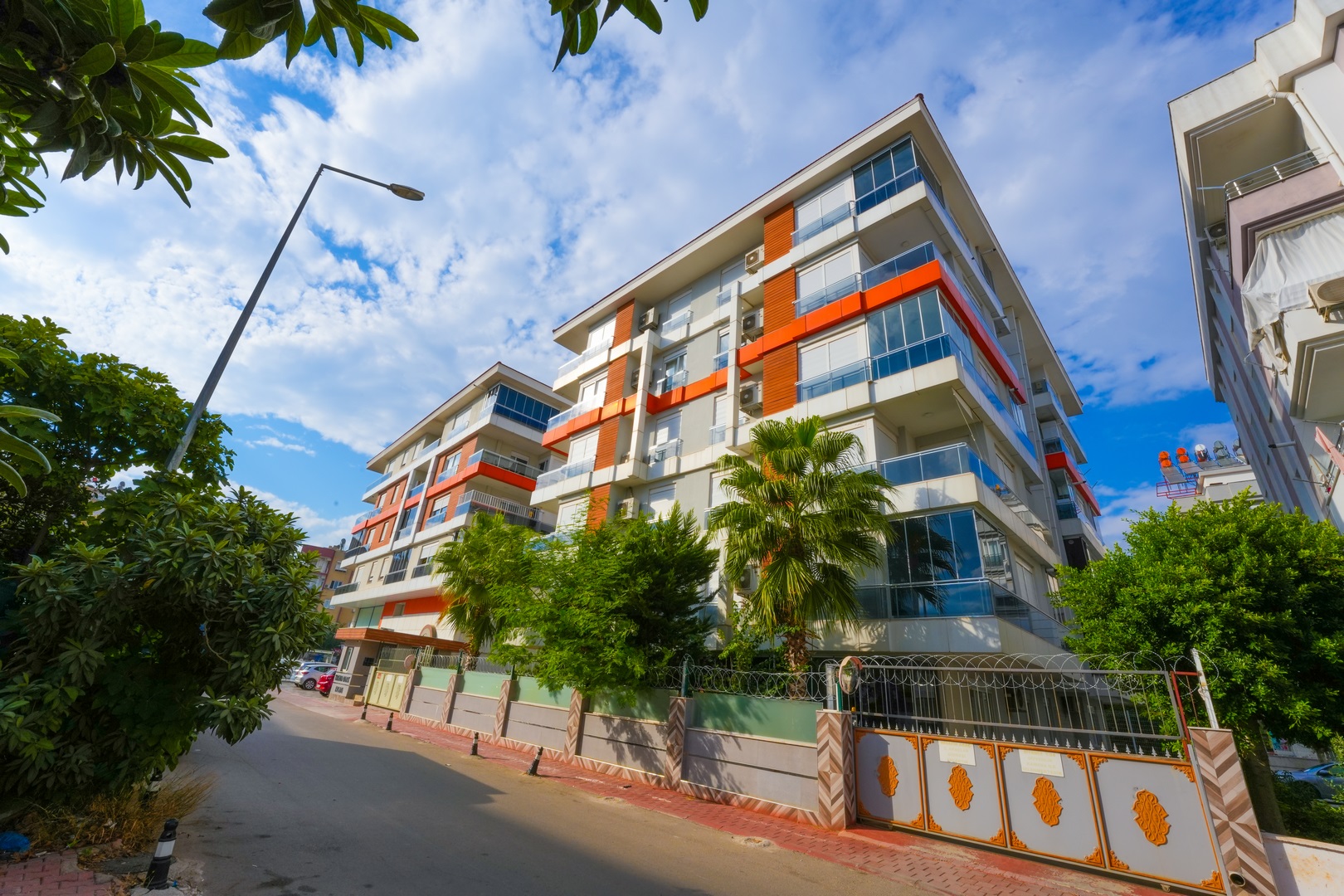 Image of A modern 2+1 apartment at an affordable price in the center of Antalya.